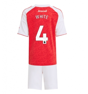 Arsenal Ben White #4 Hjemmedraktsett Barn 2025-26 Kortermet (+ Korte bukser)