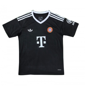Bayern Munich Keeper Tredjedrakt 2024-25 Kortermet