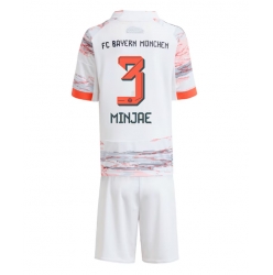 Bayern Munich Kim Min-jae #3 Bortedraktsett Barn 2025-26 Kortermet (+ Korte bukser)