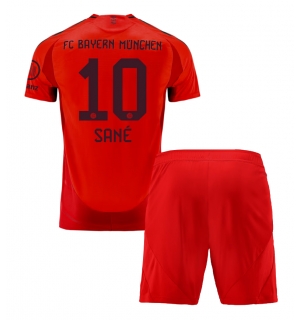 Bayern Munich Leroy Sane #10 Hjemmedraktsett Barn 2024-25 Kortermet (+ Korte bukser)