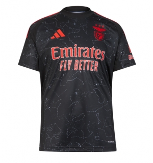 Benfica Bortedrakt 2024-25 Kortermet