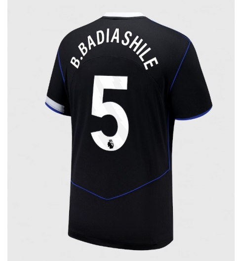 Chelsea Benoit Badiashile #5 Tredjedrakt 2025-26 Kortermet Chelsea Benoit Badiashile #5 Tredjedrakt 2025-26 Kortermet