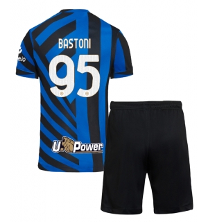 Inter Milan Alessandro Bastoni #95 Hjemmedraktsett Barn 2024-25 Kortermet (+ Korte bukser)