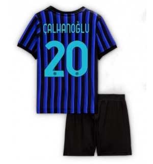 Inter Milan Hakan Calhanoglu #20 Hjemmedraktsett Barn 2025-26 Kortermet (+ Korte bukser)