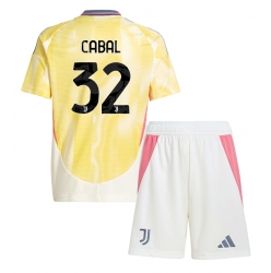 Juventus Juan Cabal #32 Bortedraktsett Barn 2024-25 Kortermet (+ Korte bukser)