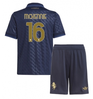 Juventus Weston McKennie #16 Tredjedraktsett Barn 2024-25 Kortermet (+ Korte bukser)
