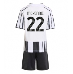 Juventus Weston McKennie #22 Hjemmedraktsett Barn 2025-26 Kortermet (+ Korte bukser)