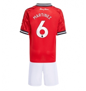 Manchester United Lisandro Martinez #6 Hjemmedraktsett Barn 2025-26 Kortermet (+ Korte bukser)