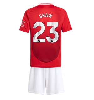 Manchester United Luke Shaw #23 Hjemmedraktsett Barn 2024-25 Kortermet (+ Korte bukser)