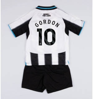 Newcastle United Anthony Gordon #10 Hjemmedraktsett Barn 2025-26 Kortermet (+ Korte bukser)