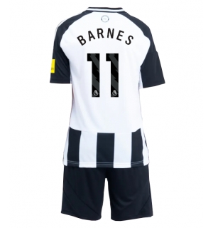 Newcastle United Harvey Barnes #11 Hjemmedraktsett Barn 2024-25 Kortermet (+ Korte bukser)