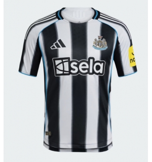 Newcastle United Hjemmedrakt 2025-26 Kortermet