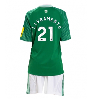 Newcastle United Tino Livramento #21 Bortedraktsett Barn 2025-26 Kortermet (+ Korte bukser)