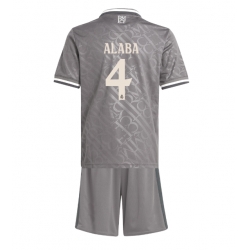 Real Madrid David Alaba #4 Tredjedraktsett Barn 2024-25 Kortermet (+ Korte bukser)