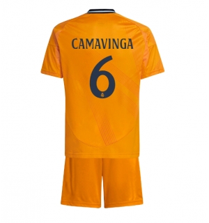 Real Madrid Eduardo Camavinga #6 Bortedraktsett Barn 2024-25 Kortermet (+ Korte bukser)