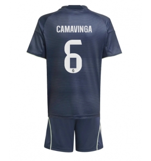 Real Madrid Eduardo Camavinga #6 Bortedraktsett Barn 2025-26 Kortermet (+ Korte bukser)