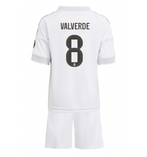 Real Madrid Federico Valverde #8 Hjemmedraktsett Barn 2025-26 Kortermet (+ Korte bukser)