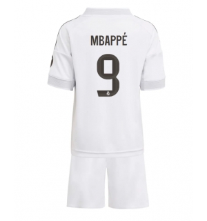 Real Madrid Kylian Mbappe #9 Hjemmedraktsett Barn 2025-26 Kortermet (+ Korte bukser)