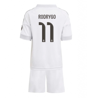 Real Madrid Rodrygo Goes #11 Hjemmedraktsett Barn 2025-26 Kortermet (+ Korte bukser)