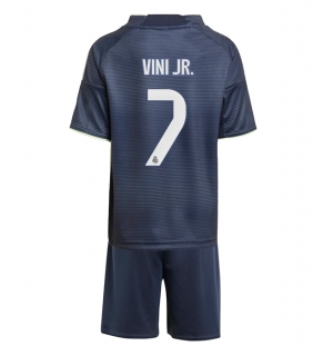 Real Madrid Vinicius Junior #7 Bortedraktsett Barn 2025-26 Kortermet (+ Korte bukser)